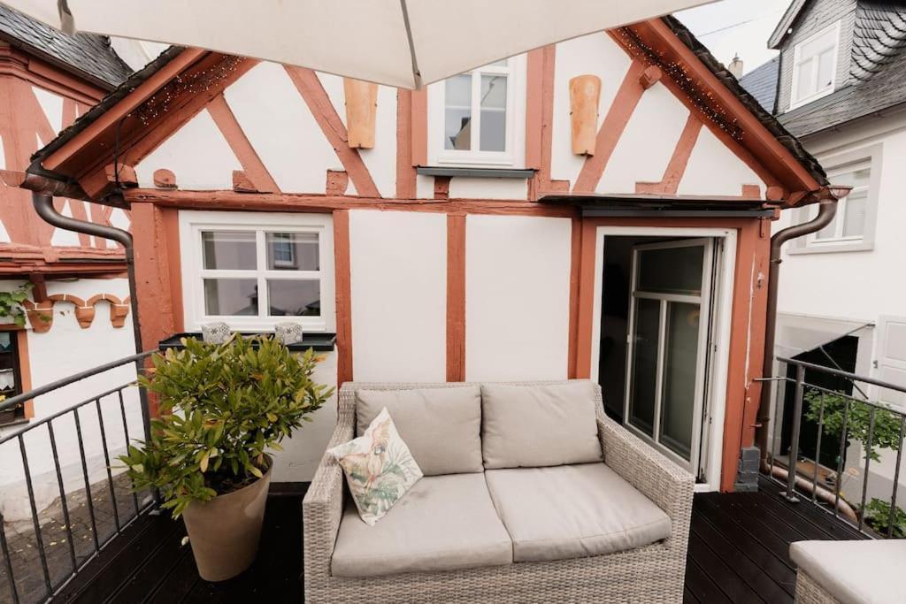 Appartamento Modernes Tiny House Mit Sonnenterrasse Ediger-Eller Esterno foto